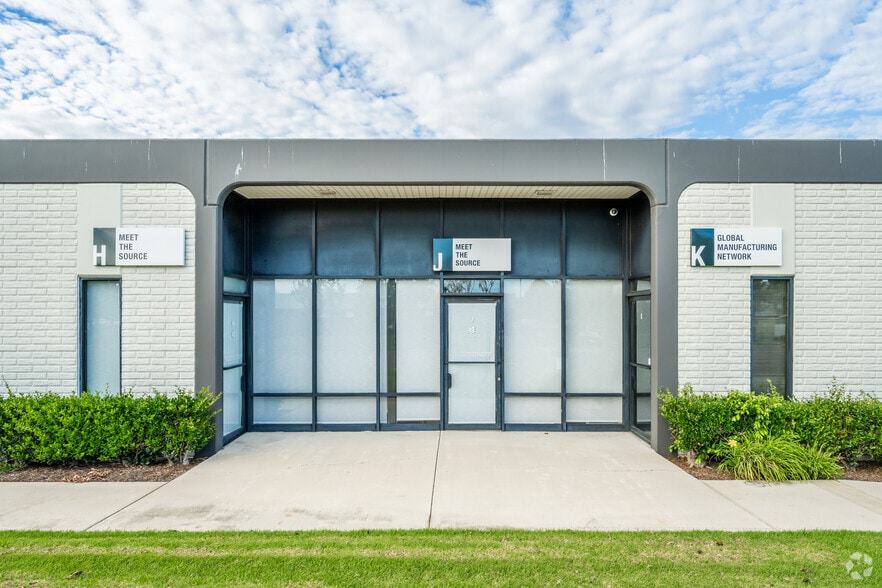 17891 Sky Park, Irvine, CA for sale - Building Photo - Image 2 of 11