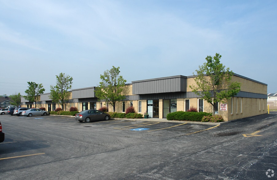 9721 Prairie Ave, Highland, IN for sale - Primary Photo - Image 1 of 25