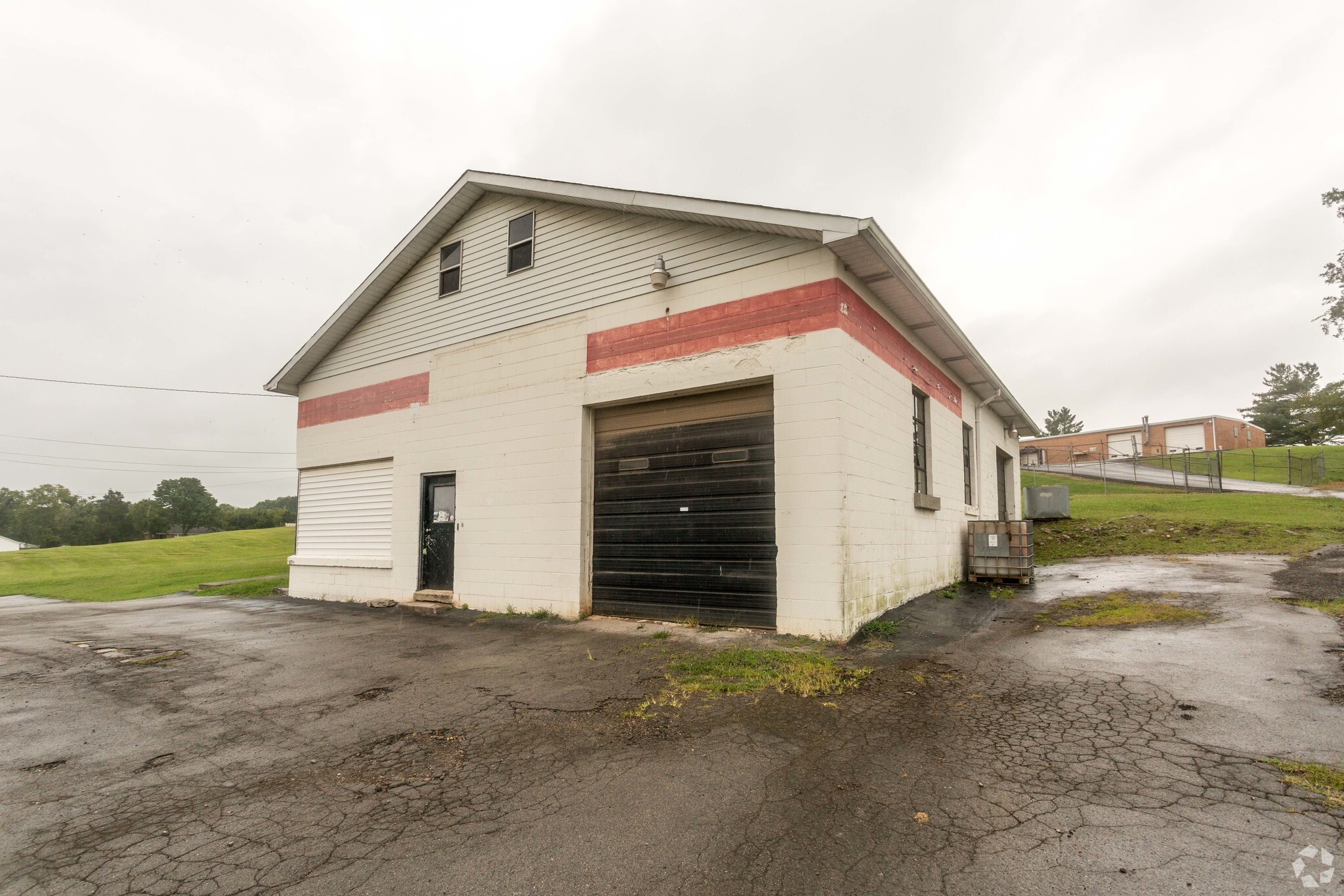 300 High St, Alexandria, TN for lease Building Photo- Image 1 of 16