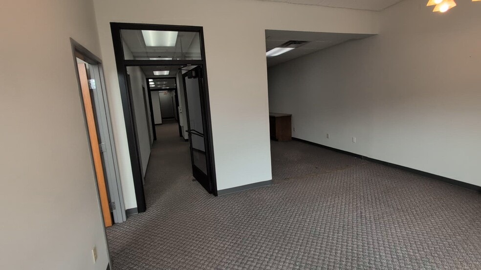 1000 W Wisconsin Ave, Appleton, WI for lease - Commercial Listing Video - Image 2 of 19