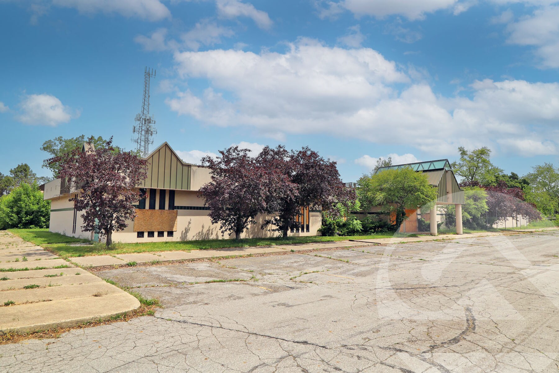 25350 Ecorse Rd, Taylor, MI for lease Building Photo- Image 1 of 2