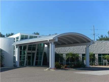 4051 Upper Creek Dr, Sun City Center, FL à louer - Photo du bâtiment - Image 2 de 4