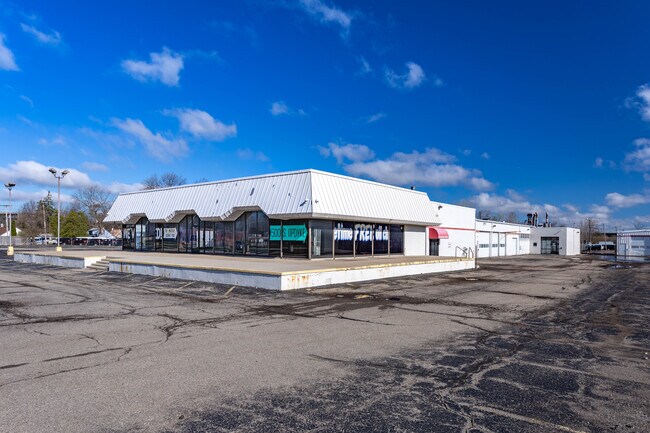 Plus de détails pour 2470 Elizabeth Lake Rd, Waterford, MI - Commerce de détail à louer