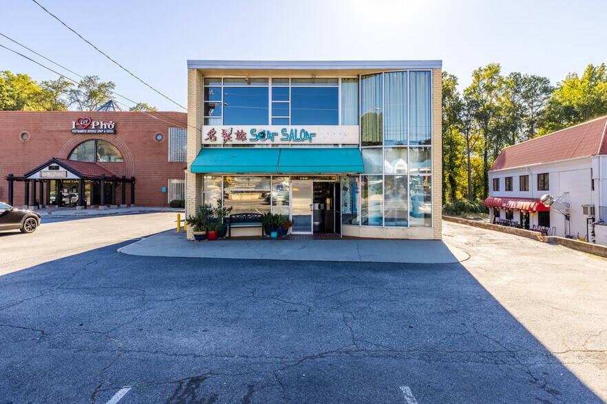 5145 Buford Hwy NE, Doraville, GA à louer - Photo principale - Image 1 de 44