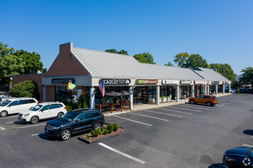 222 Post Rd, Fairfield, CT for sale - Primary Photo - Image 1 of 1