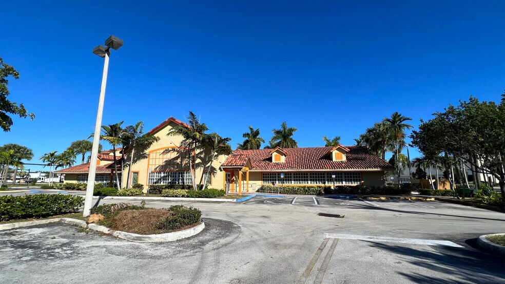 2201-2283 SW 2nd St, Pompano Beach, FL for lease - Building Photo - Image 1 of 2