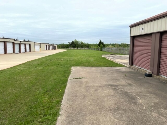 Ennis Storage portefeuille de 2 propriétés à vendre sur LoopNet.ca - Photo du bâtiment - Image 3 de 4