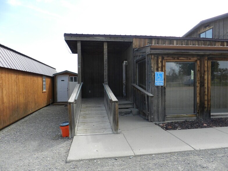 17656 Highway 550, Montrose, CO à louer - Photo du bâtiment - Image 3 de 14