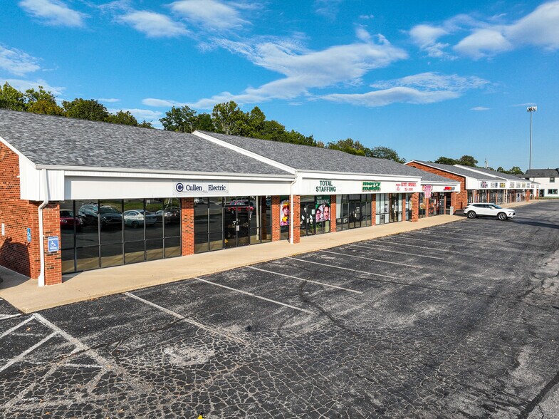 8245-8335 S US Highway 31, Indianapolis, IN à vendre - Photo du bâtiment - Image 3 de 5