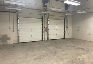 100 Hollister Rd, Teterboro, NJ for lease Interior Photo- Image 2 of 4