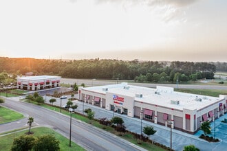 1100 Oak Forest Ln, Myrtle Beach, SC for lease Interior Photo- Image 2 of 2
