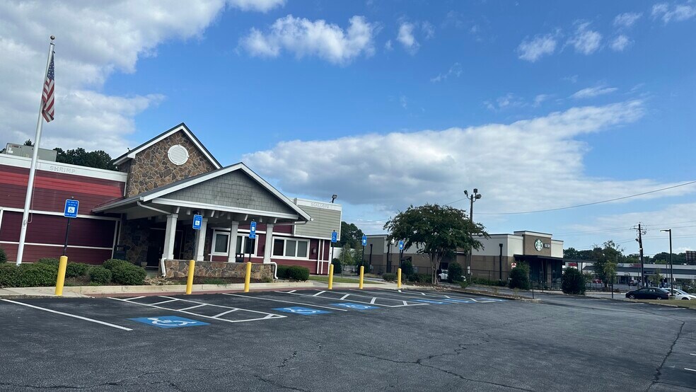 6550 Tara Blvd, Jonesboro, GA à vendre - Photo du bâtiment - Image 2 de 6