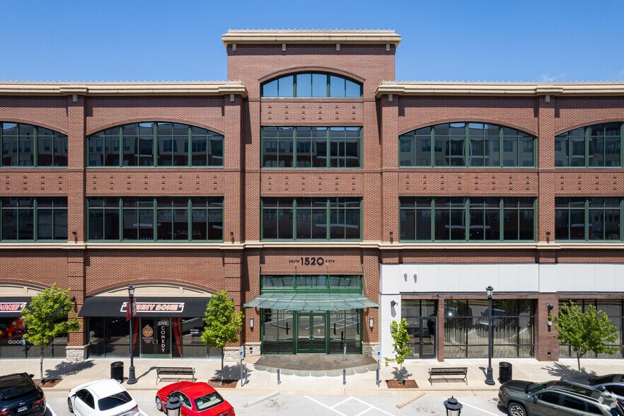 1520 S 5th St, Saint Charles, MO for lease - Building Photo - Image 3 of 48