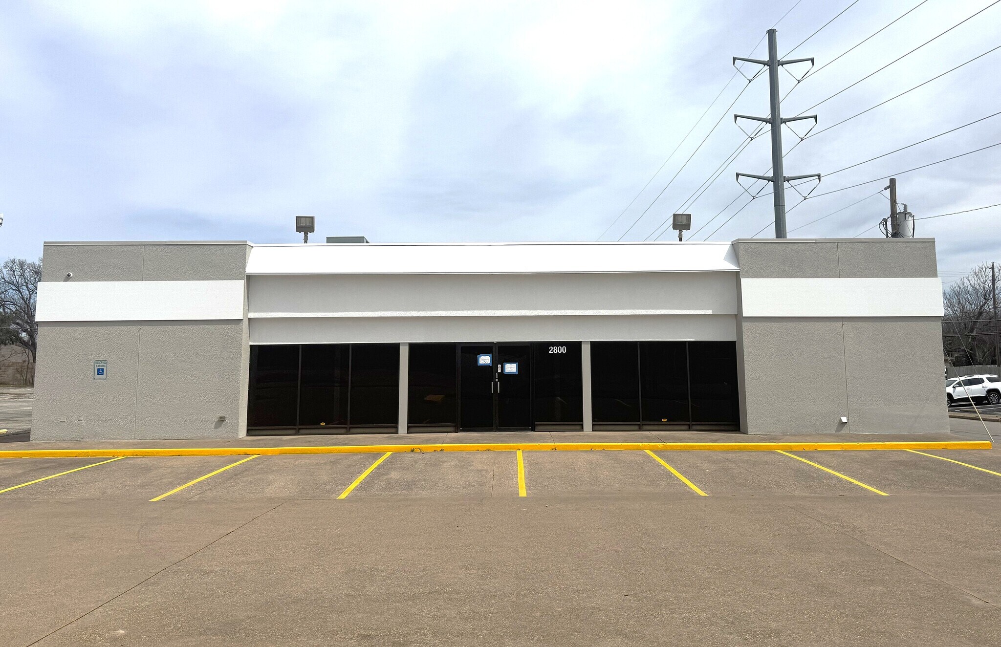 2800 Brown Trl, Bedford, TX à vendre Photo du bâtiment- Image 1 de 1