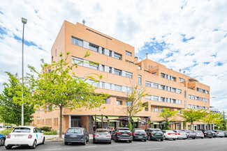 Plus de détails pour Avenida Monasterio De Silos, 11, Madrid - Vente au détail à louer