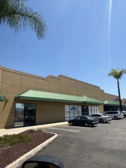 2211-2249 E Garvey Ave N, West Covina, CA for lease - Building Photo - Image 3 of 9
