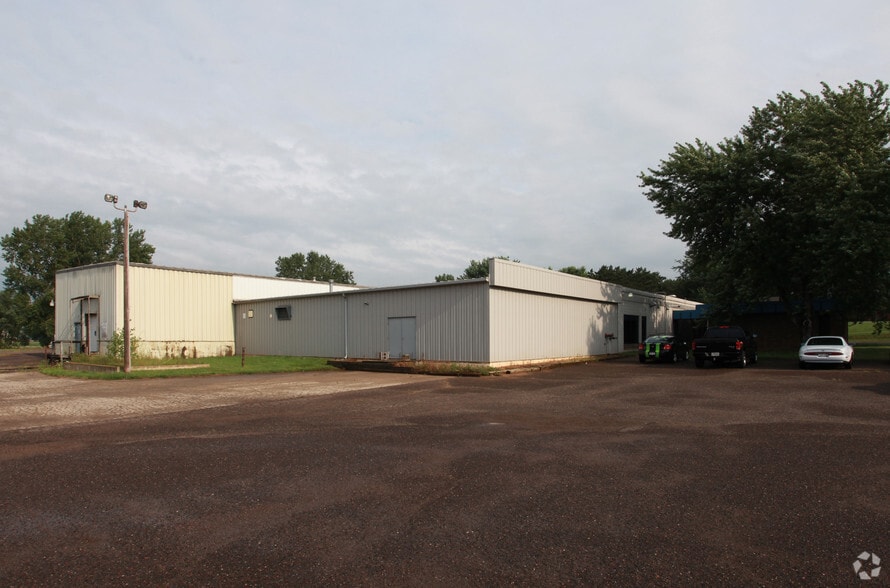 1560 10th Ave, Baldwin, WI for lease - Building Photo - Image 2 of 2
