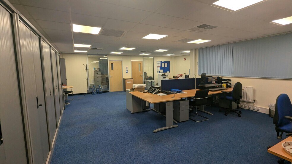 7 Sopwith Way, Daventry à louer - Photo du bâtiment - Image 2 de 12