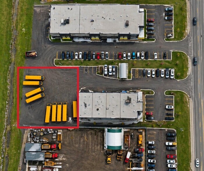 1371 Boulevard Lionel-Boulet, Varennes, QC à louer - Photo du bâtiment - Image 1 de 1