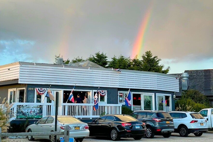 2095 Montauk Hwy, Amagansett, NY à louer - Photo du b timent - Image 1 de 26