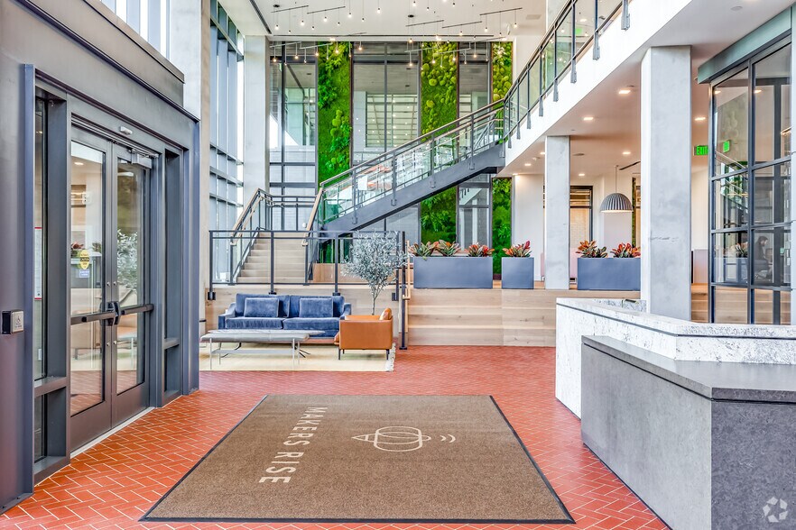 2311 Dulles Station Blvd, Herndon, VA for lease - Interior Photo - Image 3 of 80