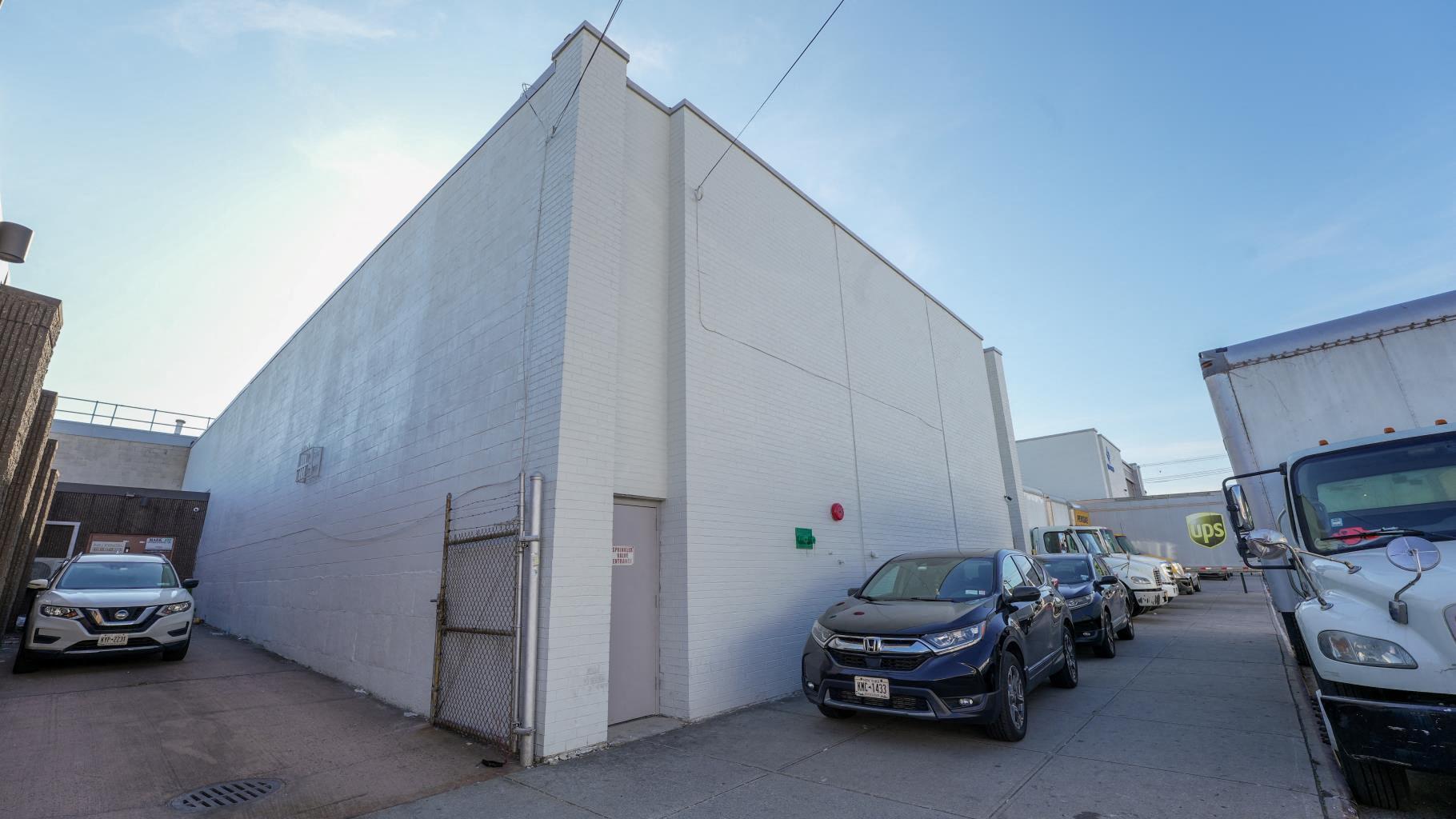 179-14-20 149th Ave, Jamaica, NY for lease Building Photo- Image 1 of 4