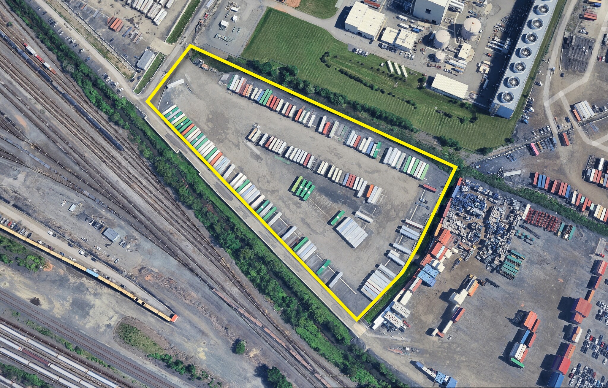 921 Delancy St, Newark, NJ à louer Photo du bâtiment- Image 1 de 17