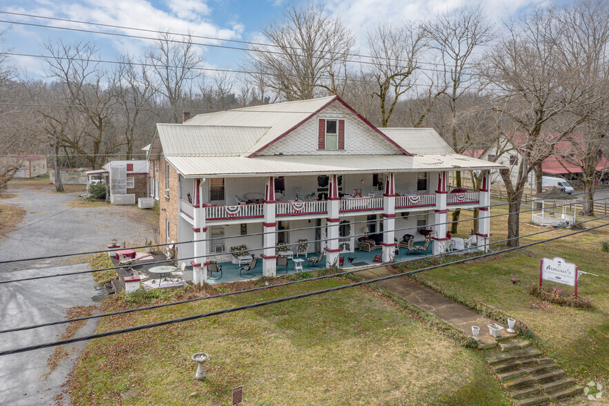 321 E Main St, Red Boiling Springs, TN à vendre - Photo principale - Image 1 de 1