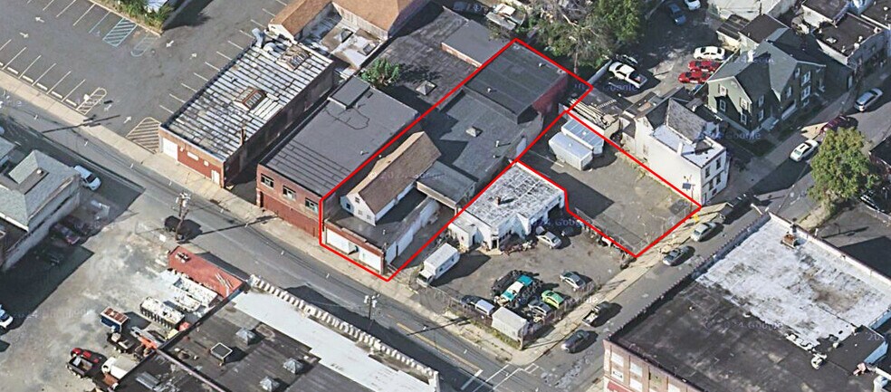 Cleveland Ave Building and Lot portefeuille de 2 propriétés à vendre sur LoopNet.ca - Photo du bâtiment - Image 1 de 2