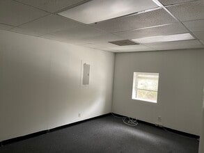 4700 US Highway 80 E, Savannah, GA for lease Interior Photo- Image 2 of 3