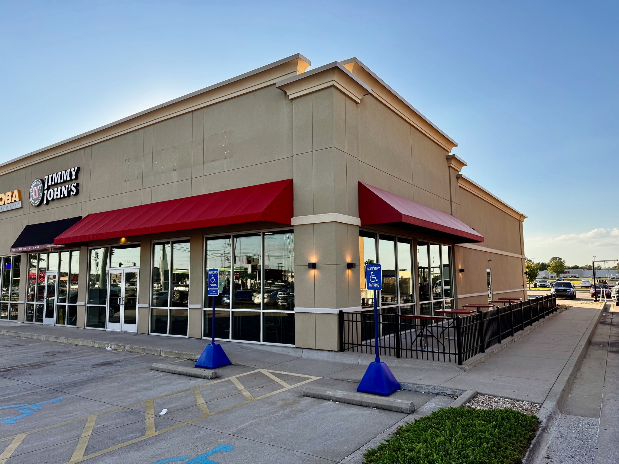 5015 Hinkleville Rd, Paducah, KY for lease Building Photo- Image 1 of 32