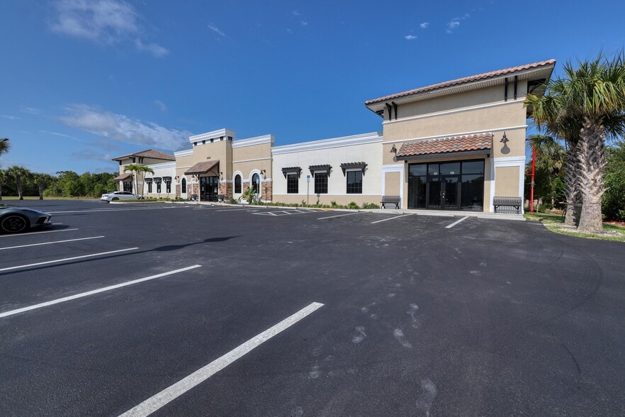 22904 Lyden Dr, Estero, FL for lease - Building Photo - Image 1 of 20