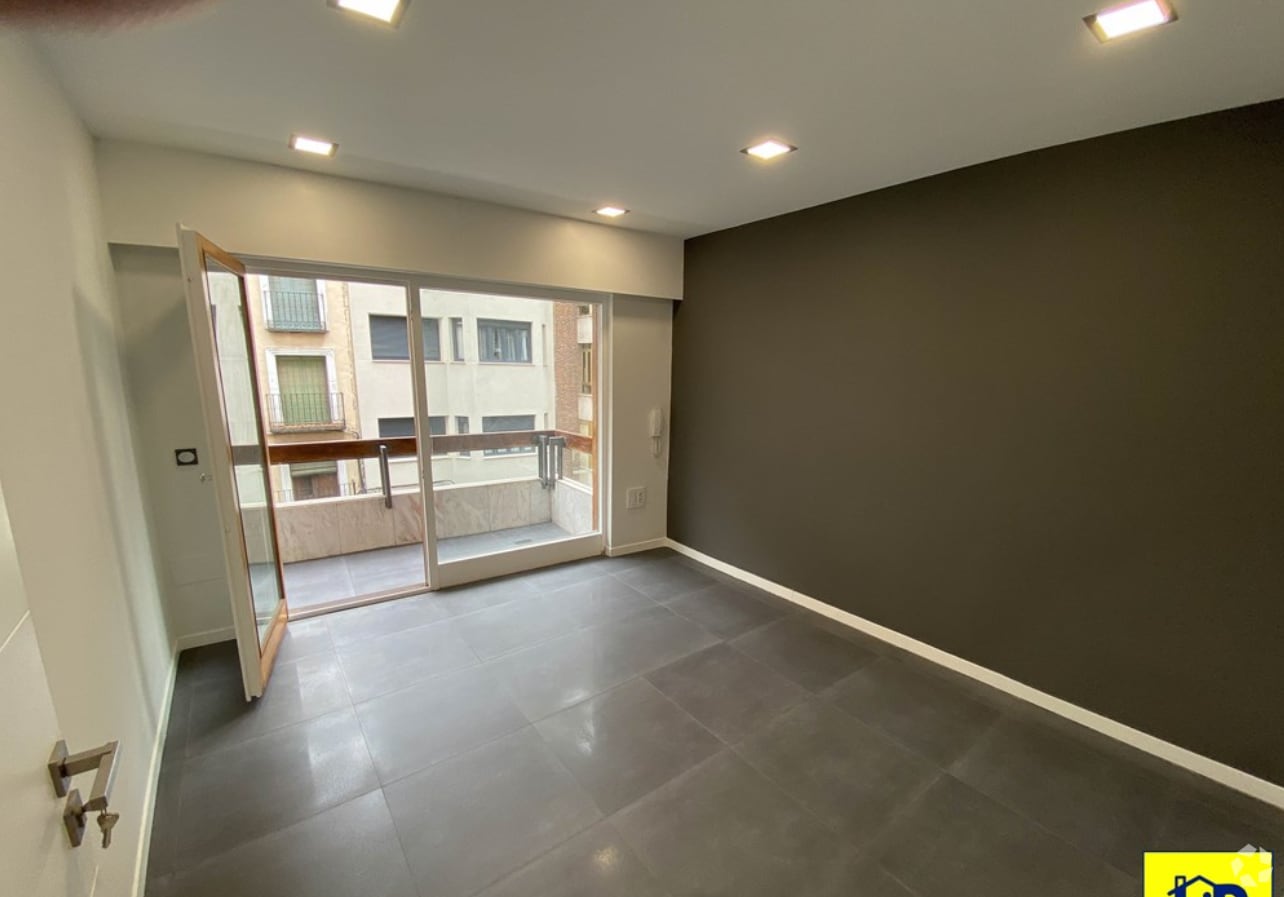 Multifamily in Cuenca, Cuenca for sale Interior Photo- Image 1 of 2