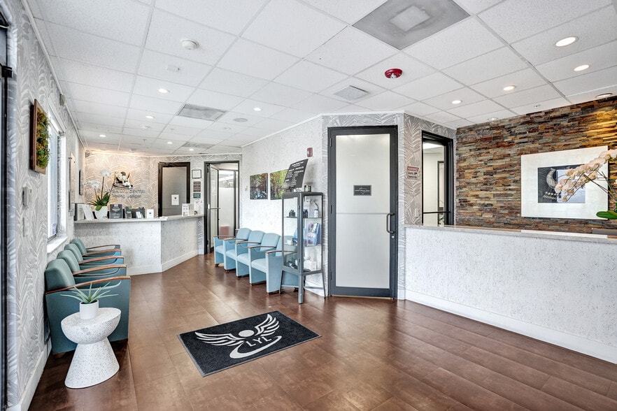 7374 SW 93rd Ave, Miami, FL for sale - Building Photo - Image 3 of 53