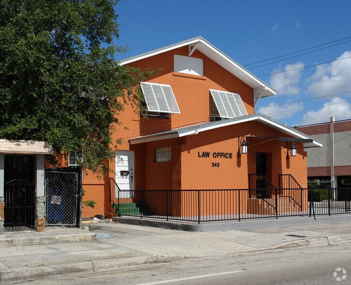 242 NW 12th Ave, Miami, FL à vendre - Photo du bâtiment - Image 2 de 4