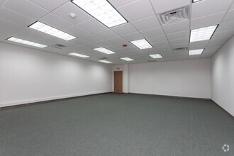 5940 W Touhy Ave, Niles, IL for lease Interior Photo- Image 2 of 4