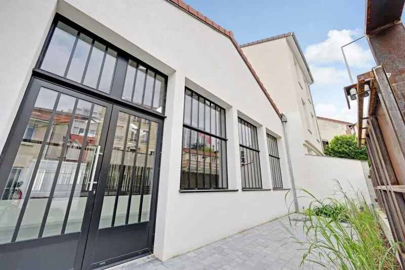 Bureau dans Arcueil à louer - Photo du bâtiment - Image 2 de 14