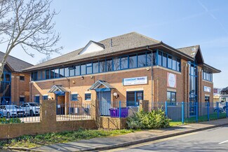 Plus de détails pour Royds Hall Rd, Leeds - Bureau à louer