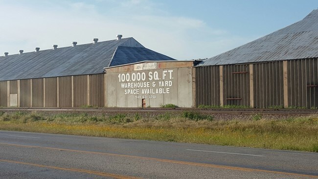 Plus de détails pour 3615-3715 Old Iowa Park Rd, Wichita Falls, TX - Industriel à louer