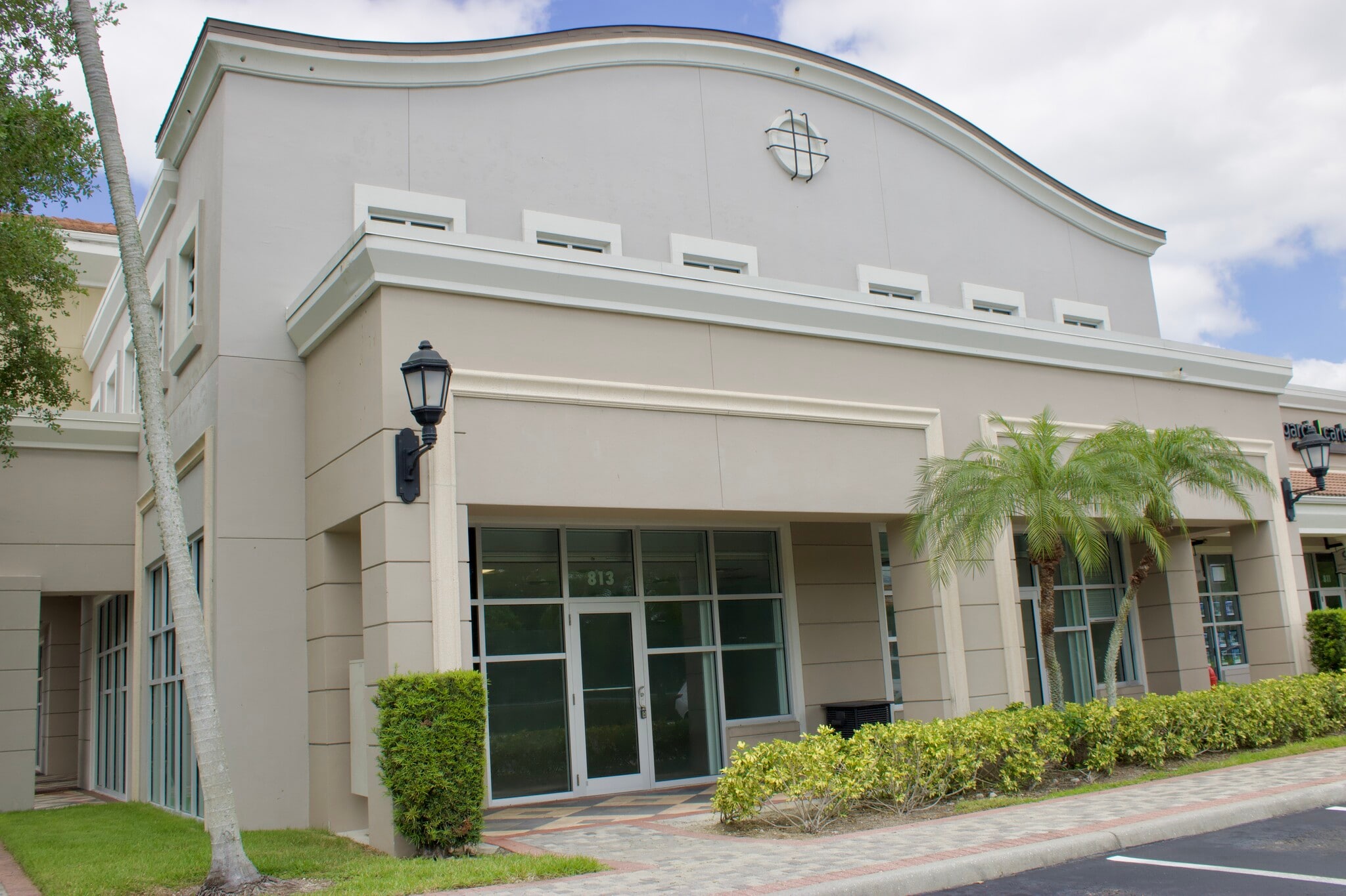 2355 vanderbilt beach Rd, Naples, FL à louer Photo du bâtiment- Image 1 de 6