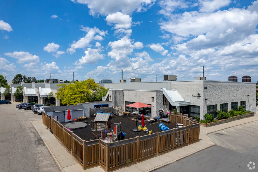 6685 Millcreek Dr, Mississauga, ON for lease - Building Photo - Image 2 of 4