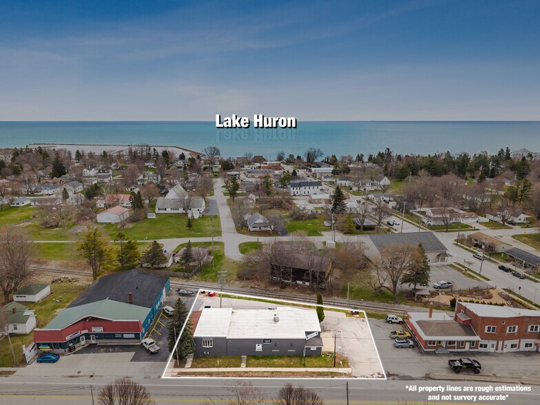 108 U.S. 23, Harrisville, MI à vendre - Photo du bâtiment - Image 3 de 47