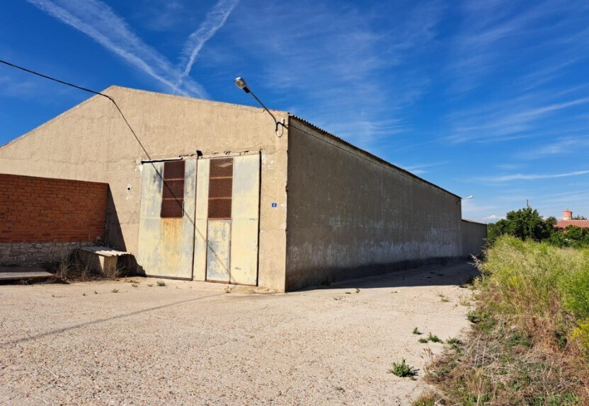 Industriel dans Torrescárcela, Valladolid à vendre - Photo du bâtiment - Image 2 de 4