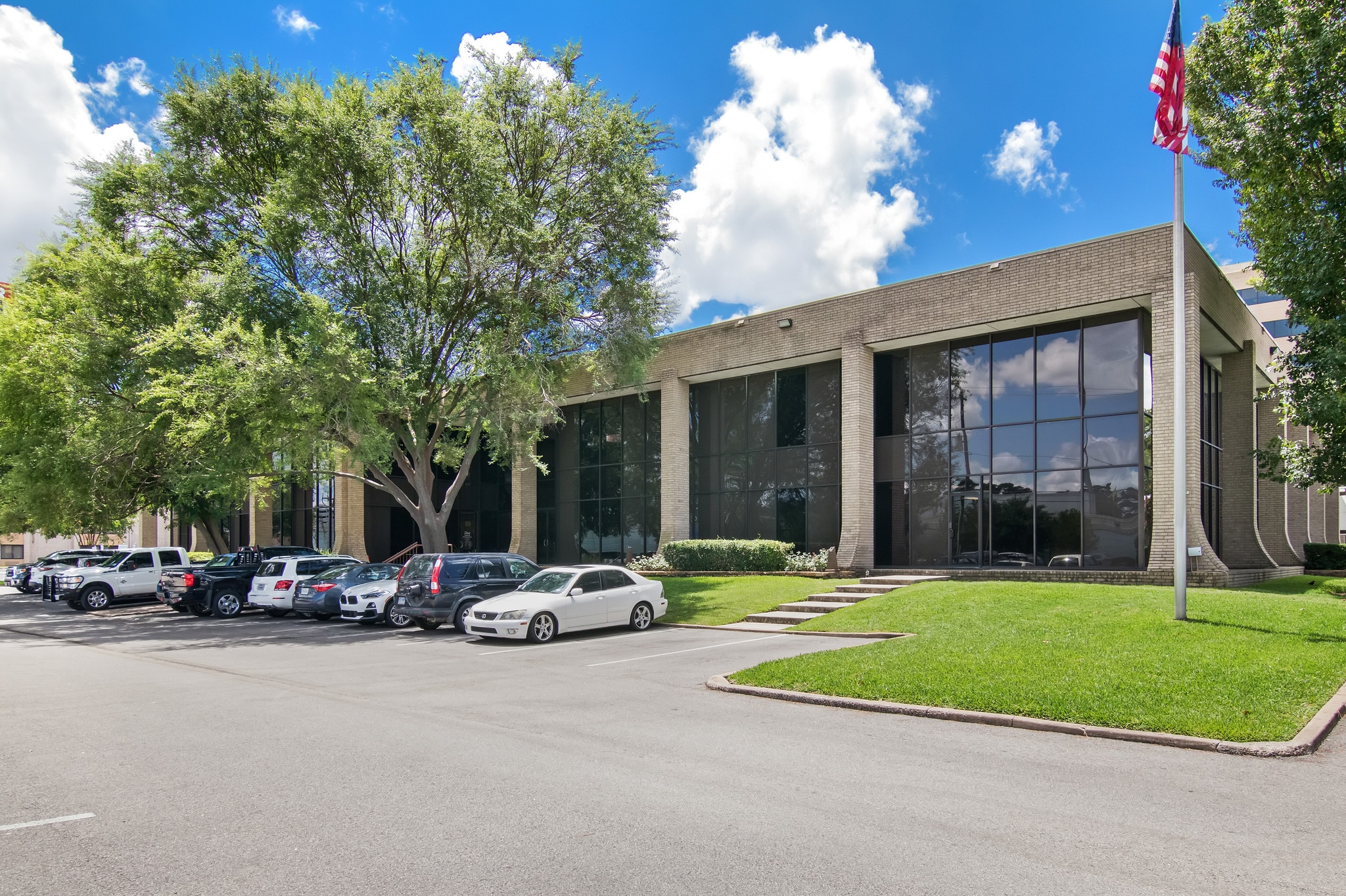 950 Threadneedle St, Houston, TX for lease Primary Photo- Image 1 of 6