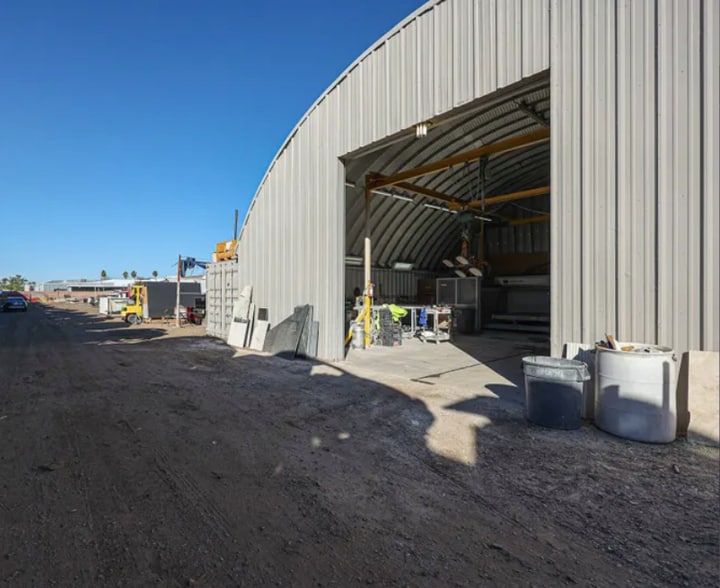 236 S Alma School Rd, Mesa, AZ for lease - Building Photo - Image 1 of 3