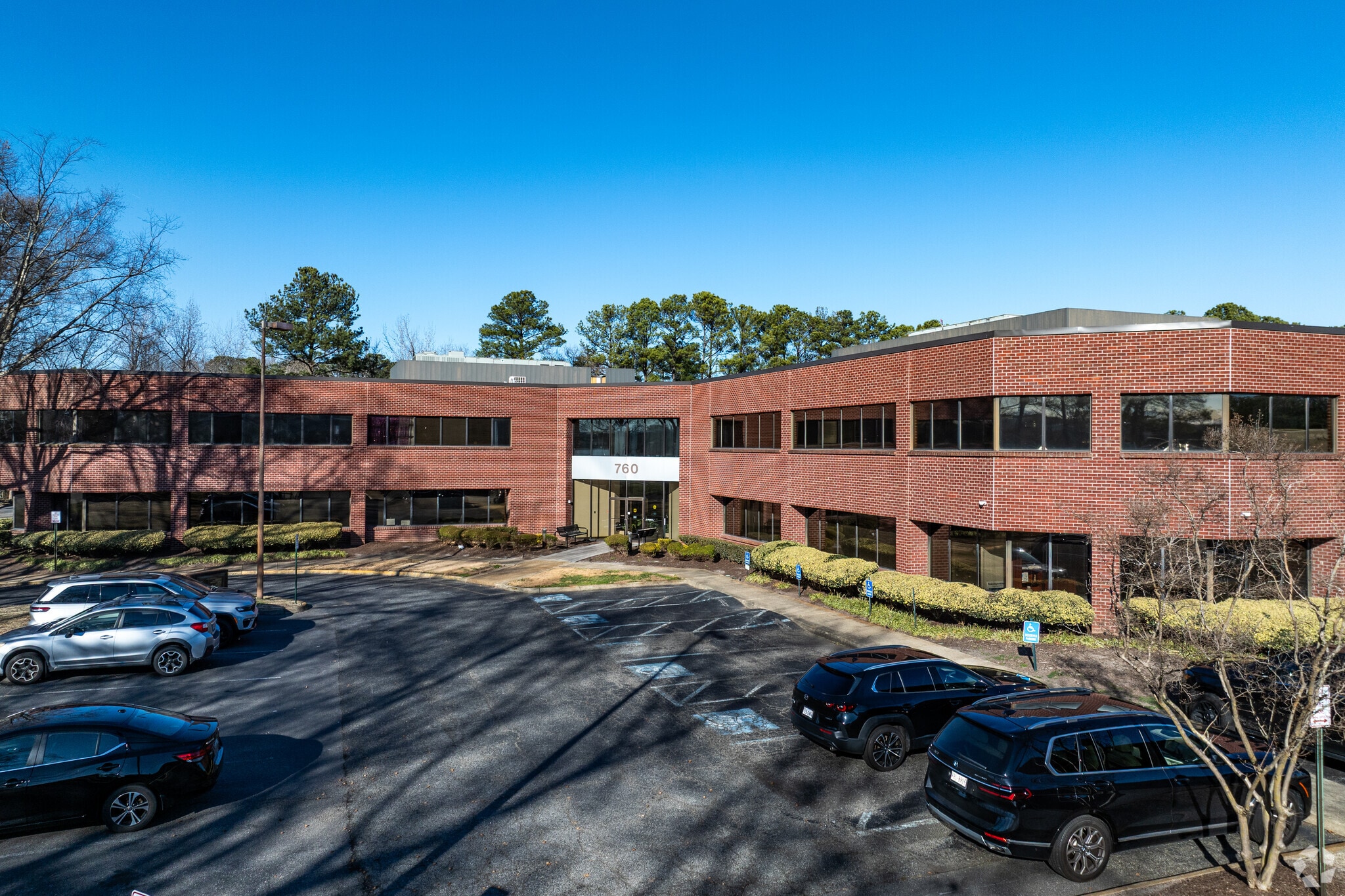 760 Lynnhaven Pky, Virginia Beach, VA for lease Primary Photo- Image 1 of 5
