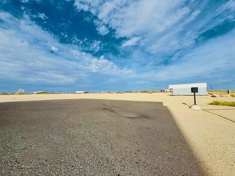8220 W Interstate 20, Odessa, TX à louer - Photo du bâtiment - Image 3 de 14