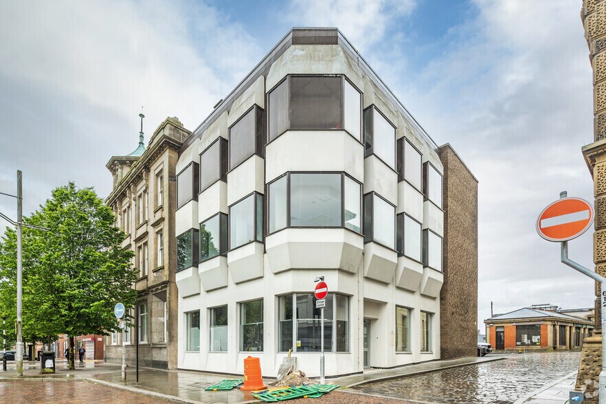 8-14 Darwen St, Blackburn à louer - Photo principale - Image 1 de 3