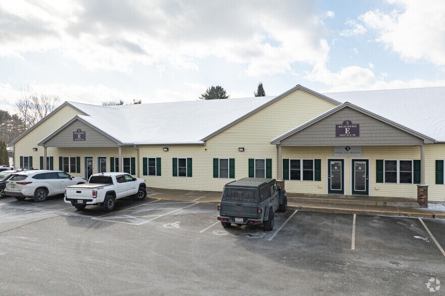 21 Daigle Ln, Sanford, ME à vendre - Photo du bâtiment - Image 2 de 3