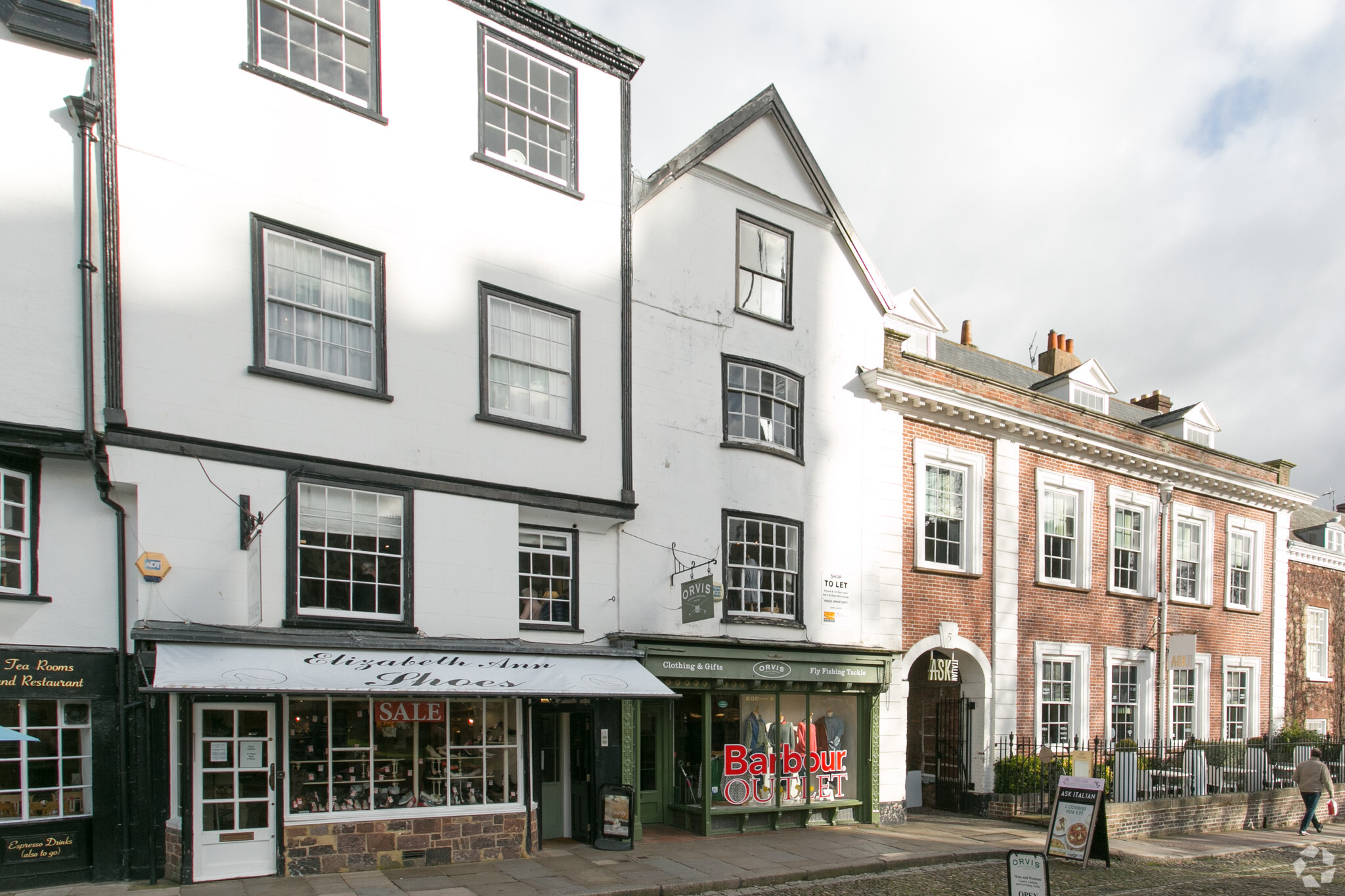 4 Cathedral Clos, Exeter for lease Primary Photo- Image 1 of 7